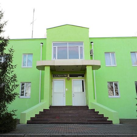 Hotel Uyut Кременчуг Экстерьер фото