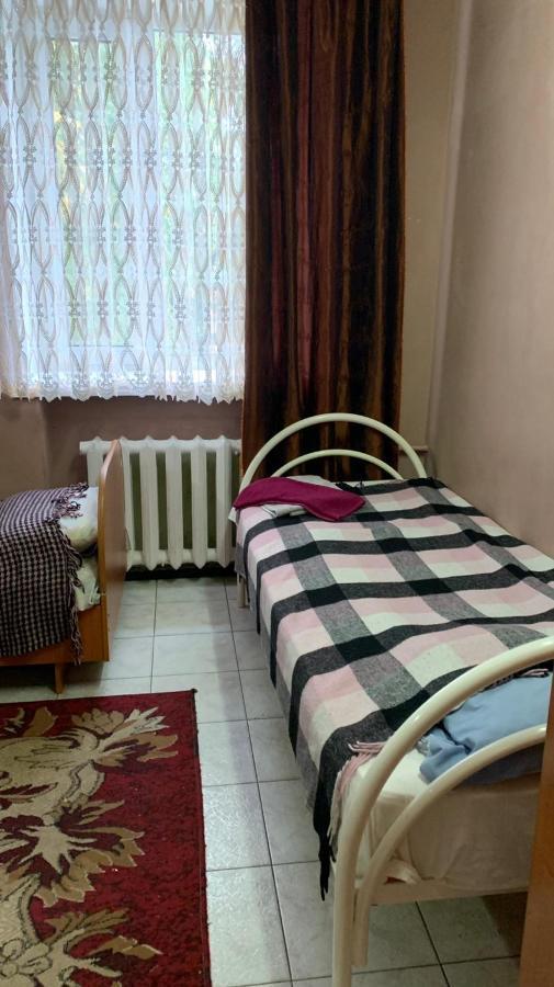 Hotel Uyut Кременчуг Экстерьер фото