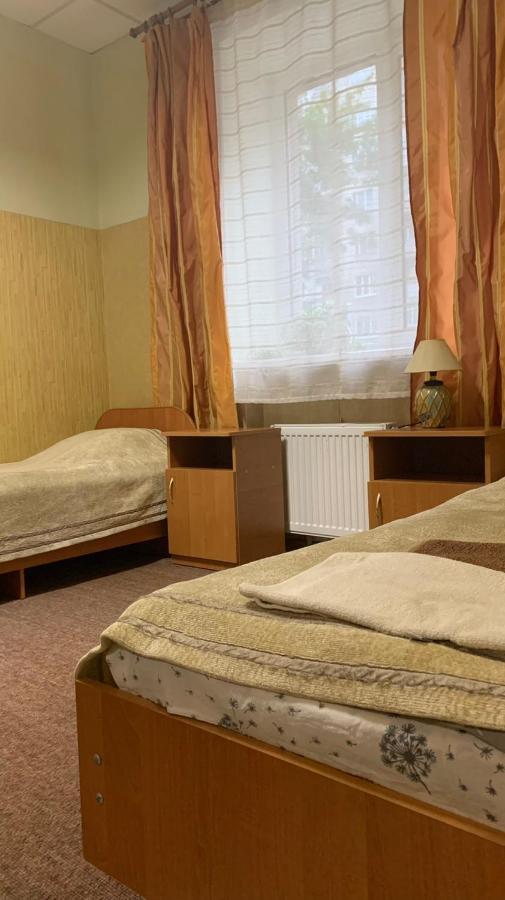 Hotel Uyut Кременчуг Экстерьер фото