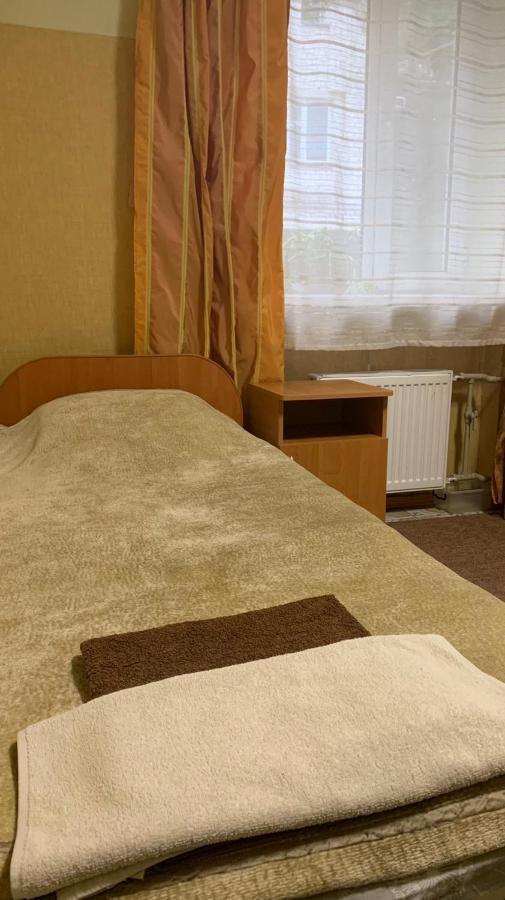 Hotel Uyut Кременчуг Экстерьер фото