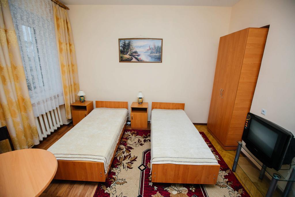 Hotel Uyut Кременчуг Номер фото